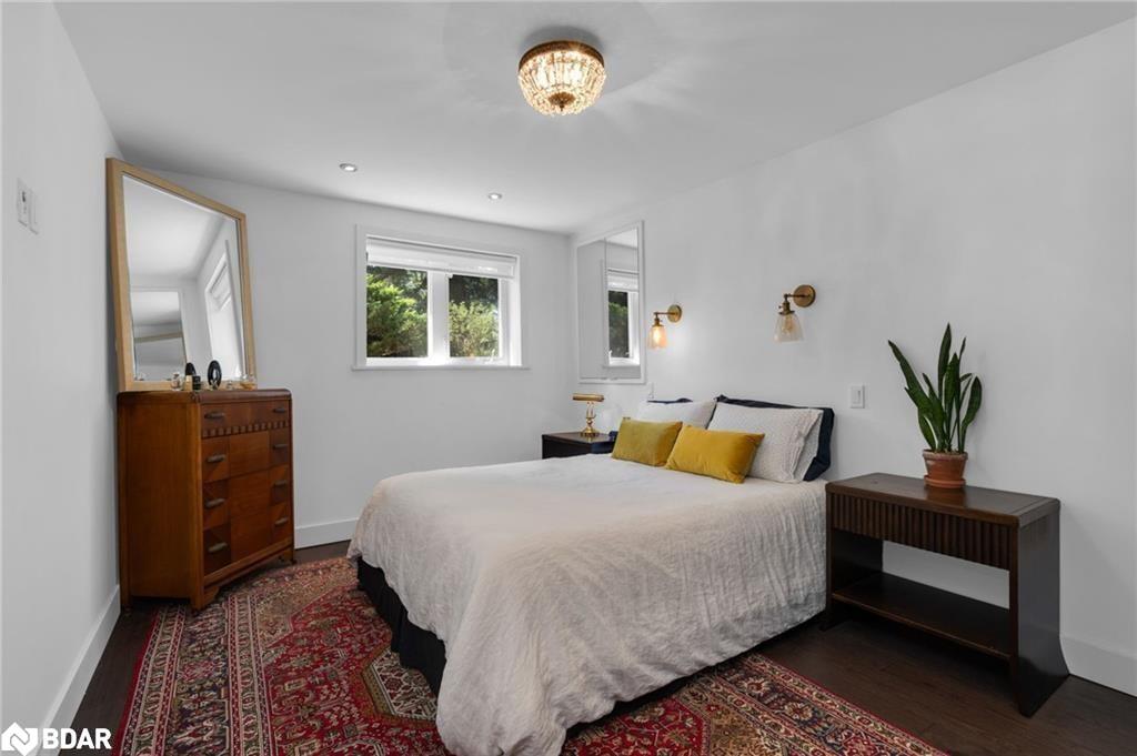 28 Larry Street, Caledon, ON - Indoor Photo Showing Bedroom