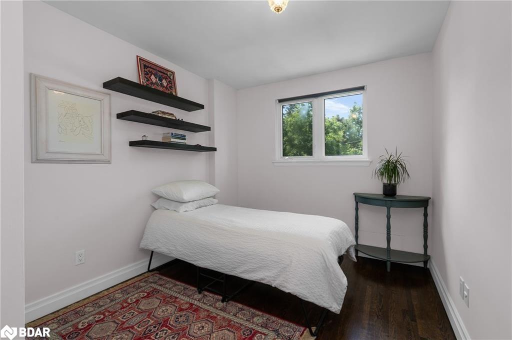 28 Larry Street, Caledon, ON - Indoor Photo Showing Bedroom