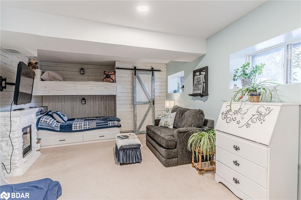 17 Stanley Avenue, Oro-Medonte, ON - Indoor