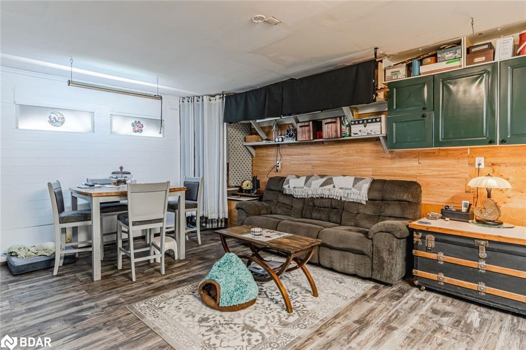 17 Stanley Avenue, Oro-Medonte, ON - Indoor