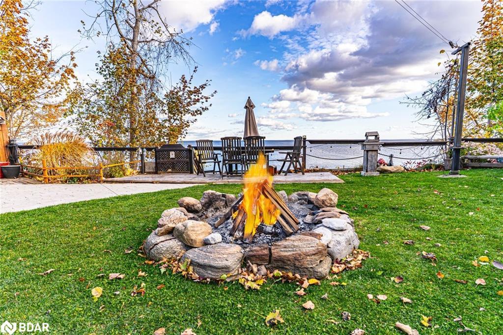 17 Stanley Avenue, Oro-Medonte, ON - Outdoor