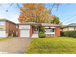 67 Breadner Drive Etobicoke, ON M9R 3M5