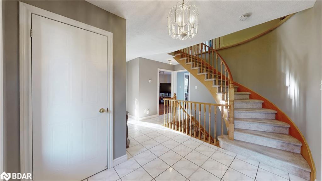 4 Trillium Crescent, Barrie, ON - Indoor Photo Showing Other Room