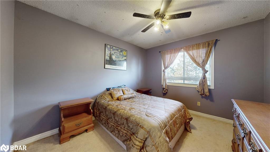 4 Trillium Crescent, Barrie, ON - Indoor Photo Showing Bedroom