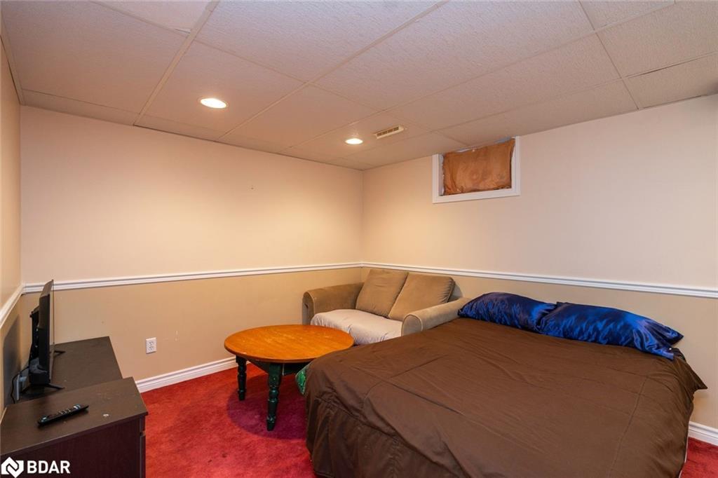 29 Chaucer Crescent, Barrie, ON - Indoor