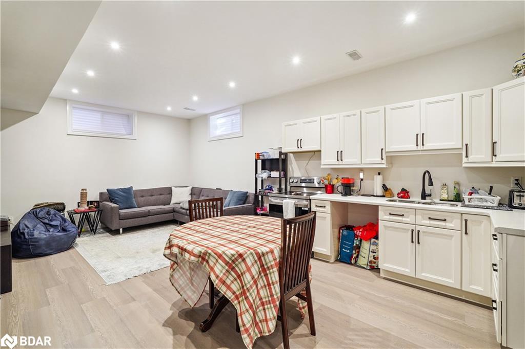 68 Walmer Road, Richmond Hill, ON - Indoor