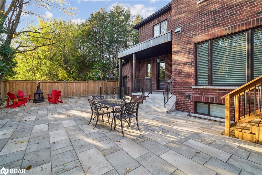 68 Walmer Road, Richmond Hill, ON - Outdoor