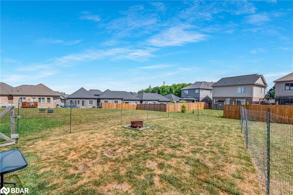 206 Isabella Drive, Orillia, ON - Outdoor