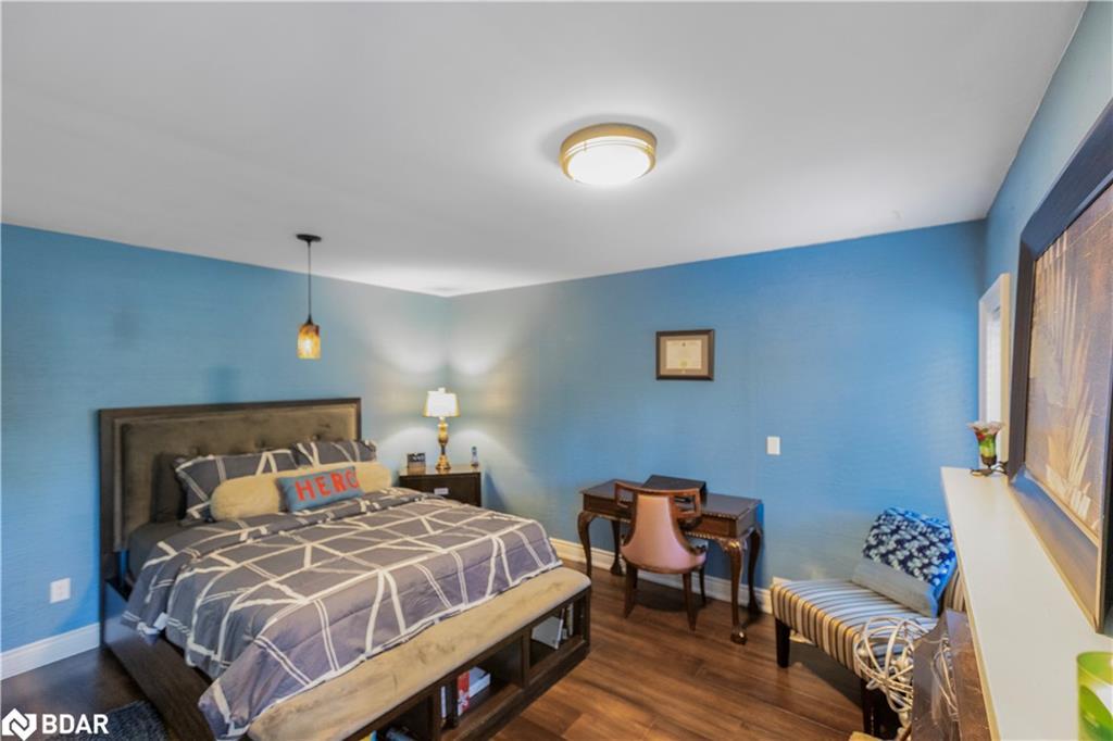 87 Tutela Heights Road, Brantford, ON - Indoor Photo Showing Bedroom