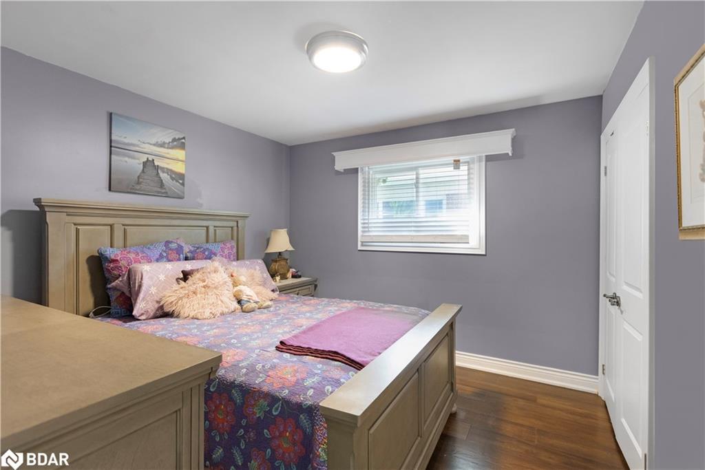 87 Tutela Heights Road, Brantford, ON - Indoor Photo Showing Bedroom