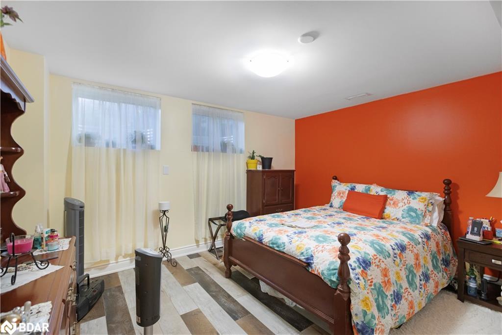 87 Tutela Heights Road, Brantford, ON - Indoor Photo Showing Bedroom