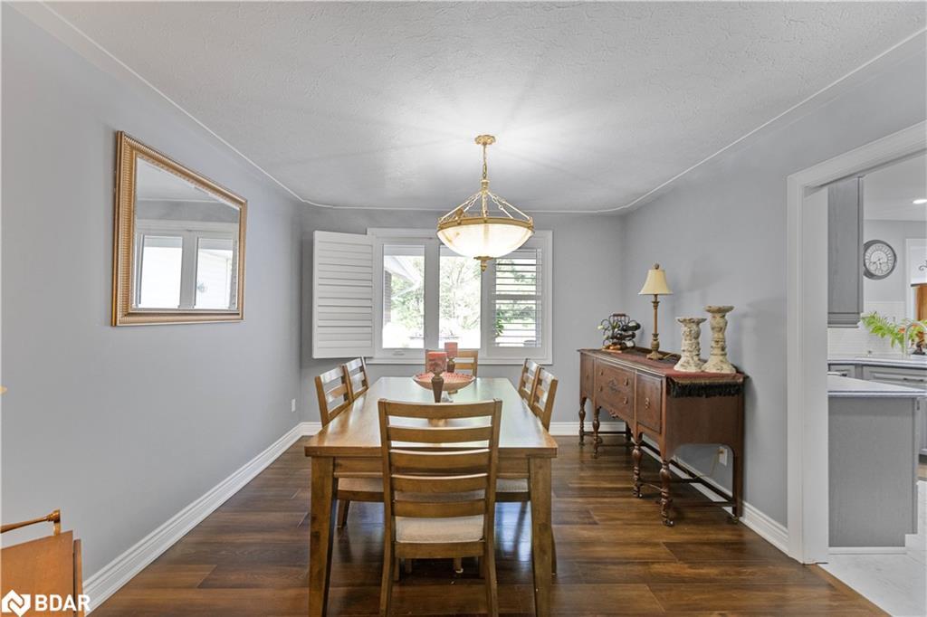 87 Tutela Heights Road, Brantford, ON - Indoor Photo Showing Dining Room