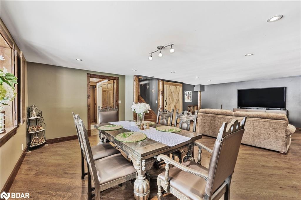 118 Highland Drive, Oro-Medonte, ON - Indoor Photo Showing Dining Room