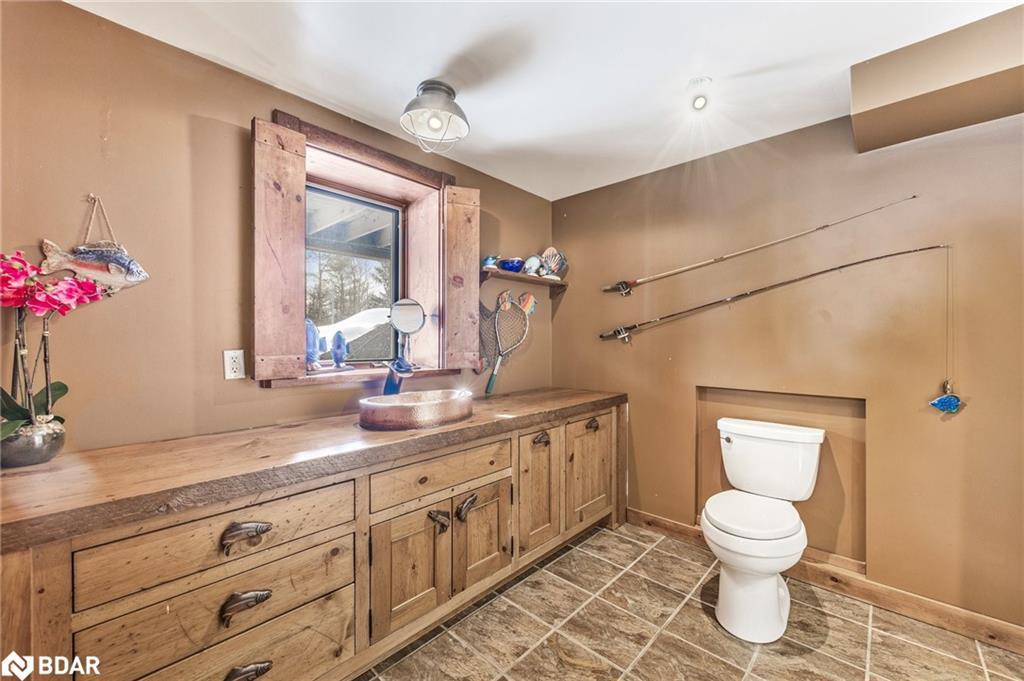 118 Highland Drive, Oro-Medonte, ON - Indoor Photo Showing Bathroom