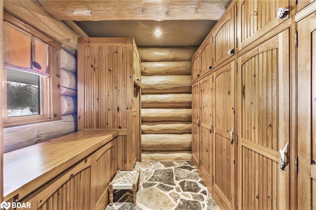 118 Highland Drive, Oro-Medonte, ON - Indoor Photo Showing Other Room