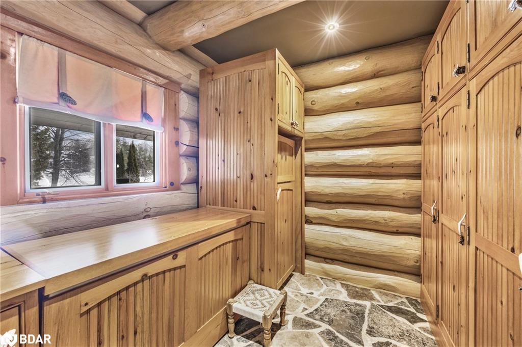 118 Highland Drive, Oro-Medonte, ON - Indoor Photo Showing Other Room