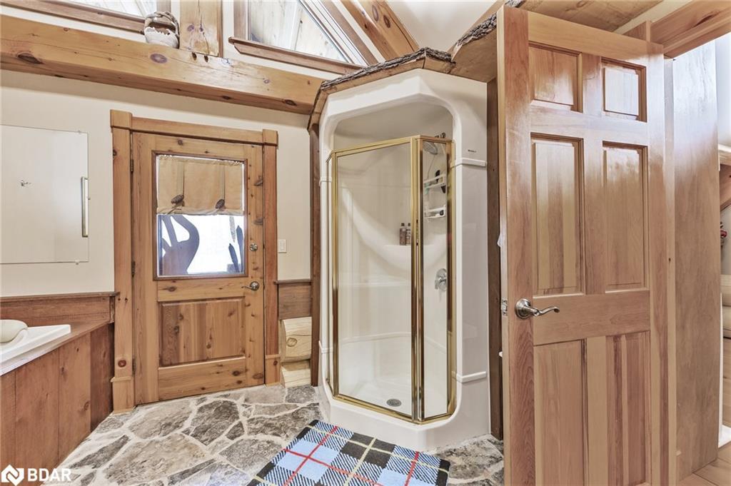 118 Highland Drive, Oro-Medonte, ON - Indoor Photo Showing Bathroom