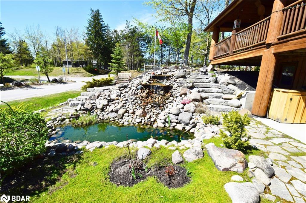118 Highland Drive, Oro-Medonte, ON - Outdoor With Balcony