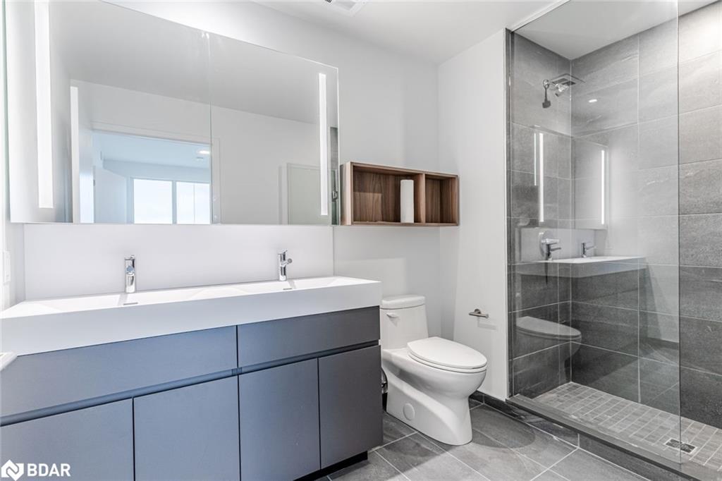 2909-39 Mary Street, Barrie, ON - Indoor Photo Showing Bathroom