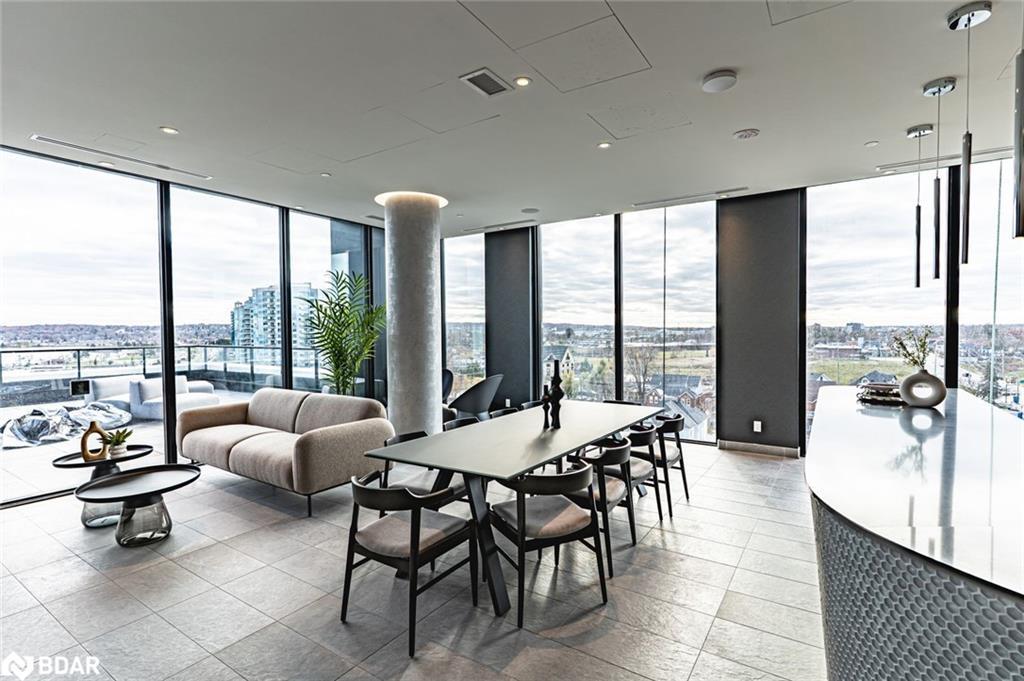 2909-39 Mary Street, Barrie, ON - Indoor