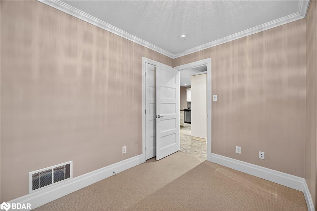 53 Clover Crescent, Wasaga Beach, ON - Indoor Photo Showing Other Room