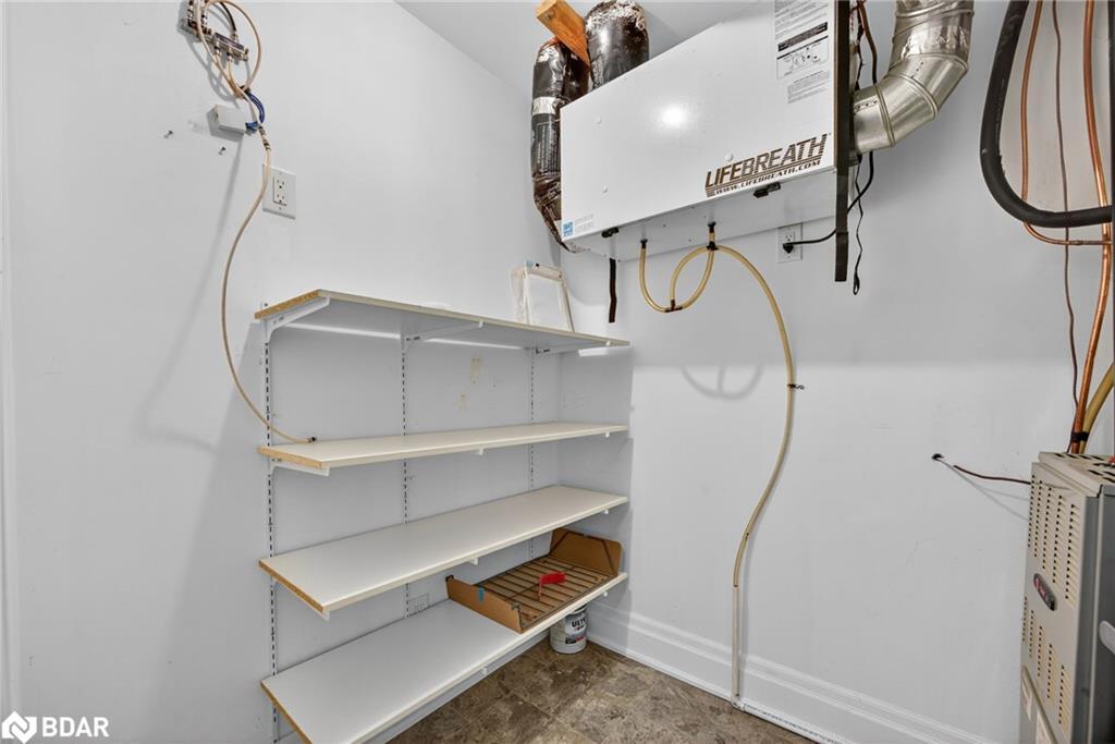 53 Clover Crescent, Wasaga Beach, ON - Indoor