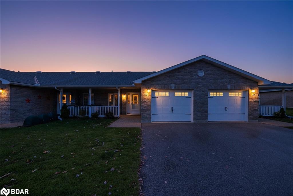 53 Clover Crescent, Wasaga Beach, ON - Outdoor With Deck Patio Veranda With Facade