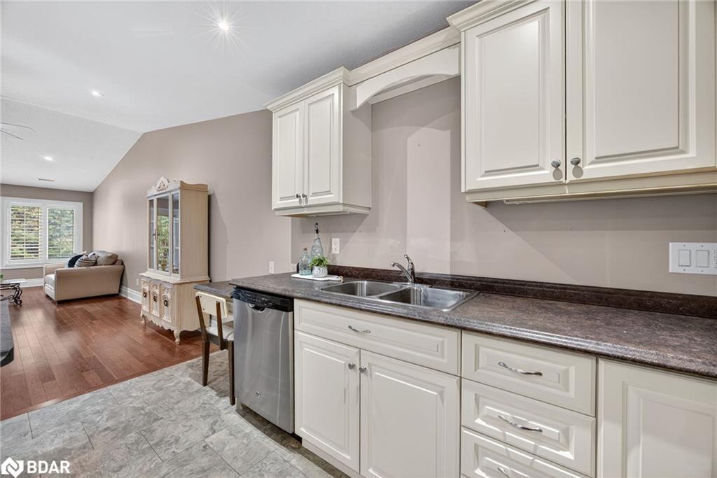 53 Clover Crescent, Wasaga Beach, ON - Indoor Photo Showing Kitchen With Double Sink