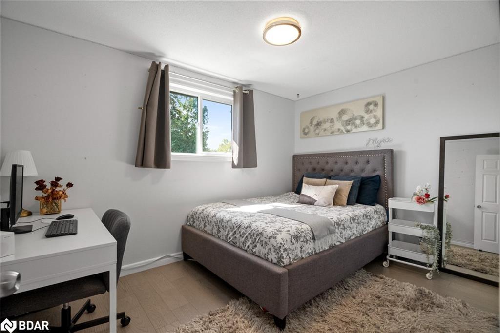 116 Boston Crescent, Hamilton, ON - Indoor Photo Showing Bedroom