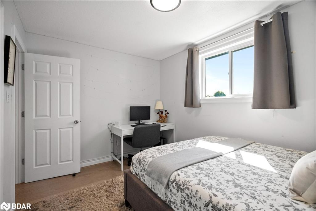 116 Boston Crescent, Hamilton, ON - Indoor Photo Showing Bedroom