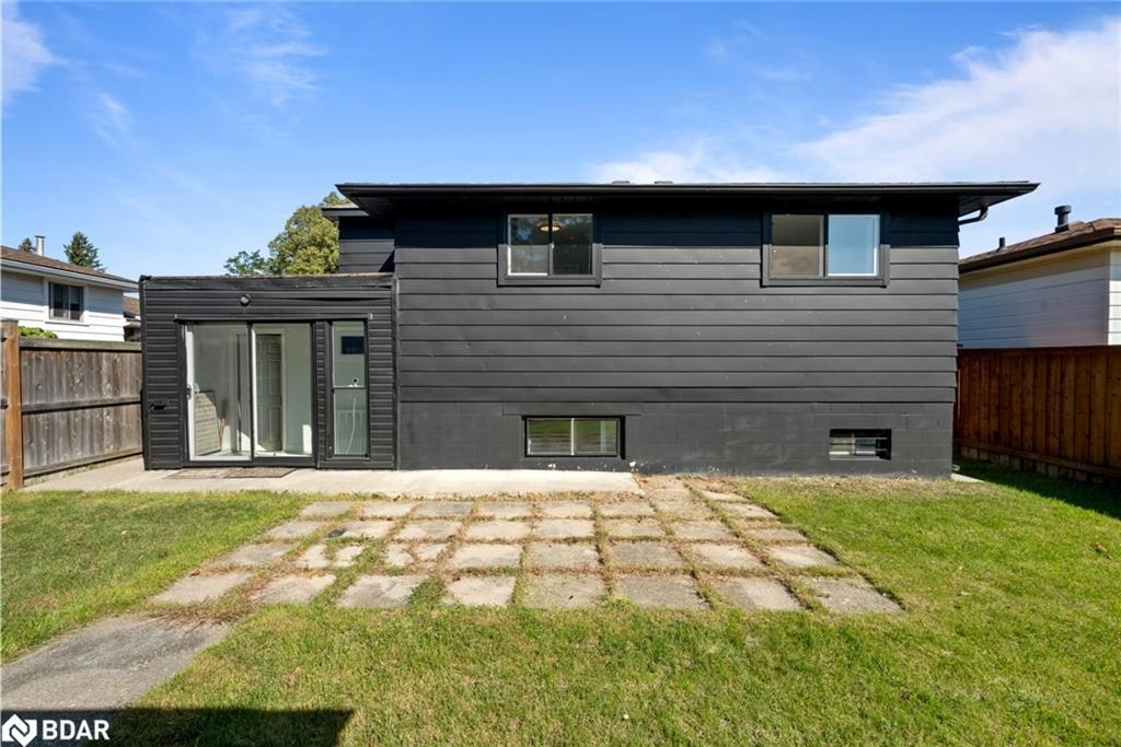 116 Boston Crescent, Hamilton, ON - Outdoor With Exterior