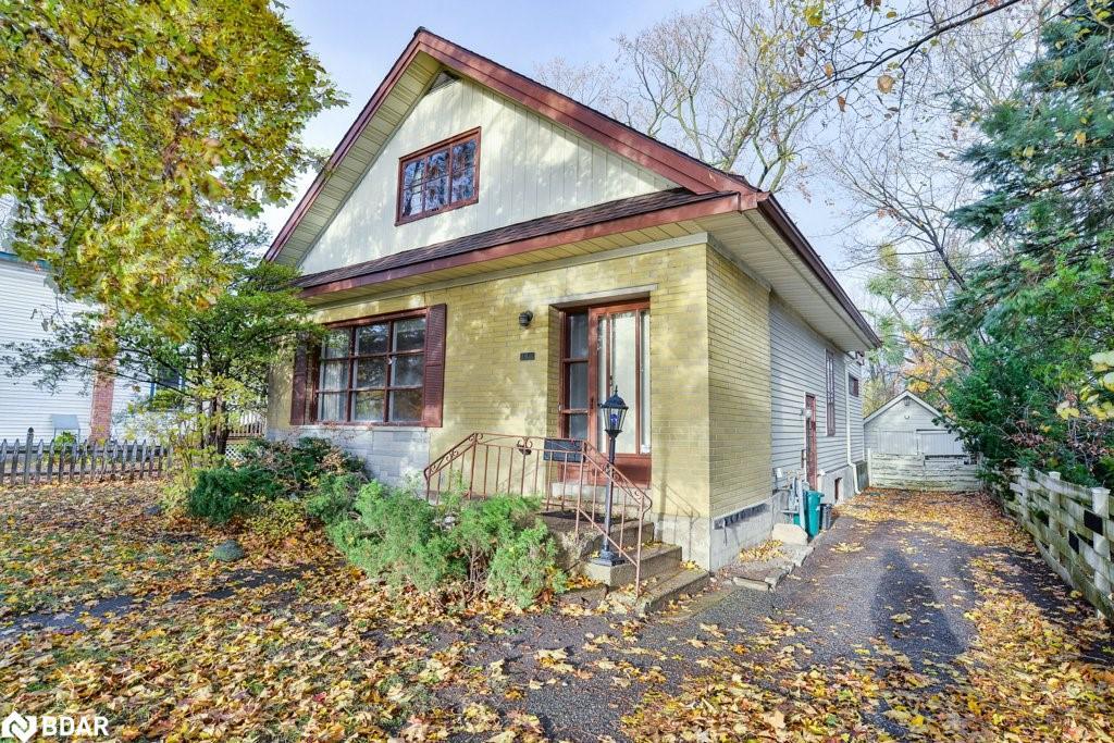 146 West Street N, Orillia, ON - Outdoor