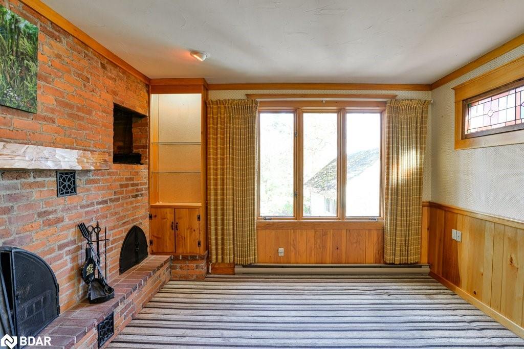 146 West Street N, Orillia, ON - Indoor Photo Showing Other Room With Fireplace
