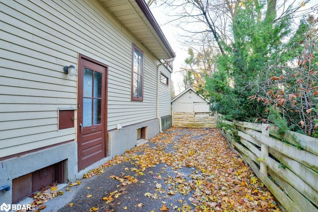 146 West Street N, Orillia, ON - Outdoor With Exterior