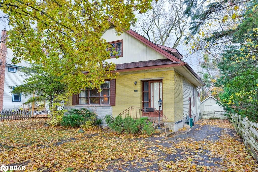 146 West Street N, Orillia, ON - Outdoor