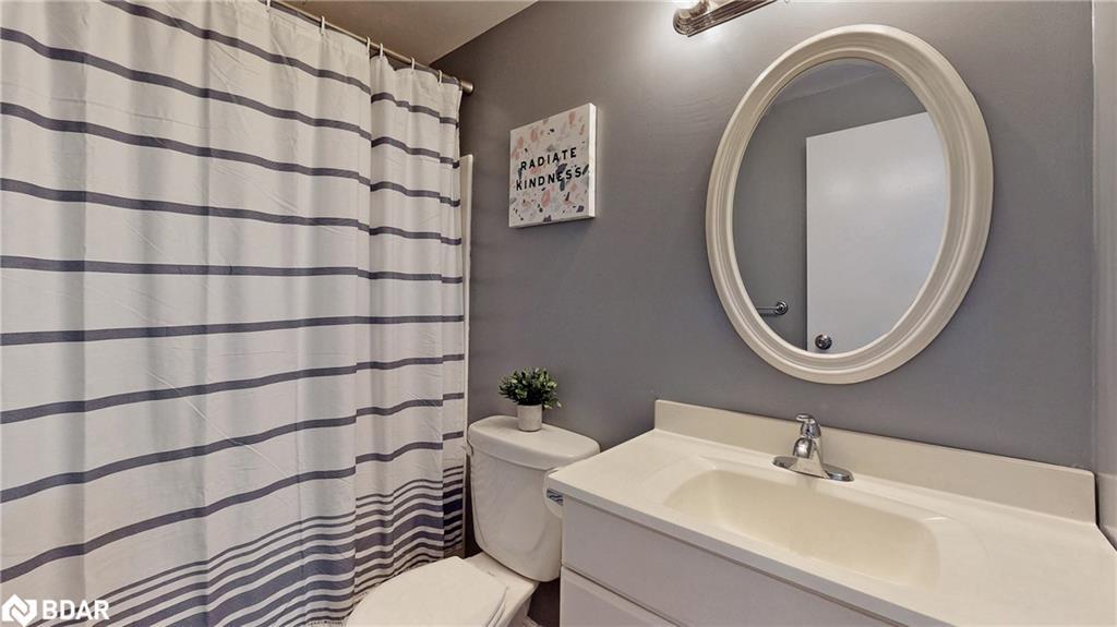 10-648 Doon Village Road, Kitchener, ON - Indoor Photo Showing Bathroom