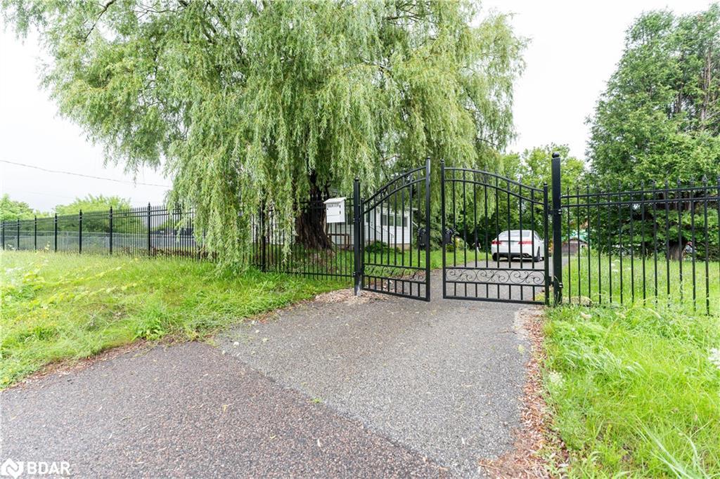 2178 6 Highway, Hamilton, ON - Outdoor