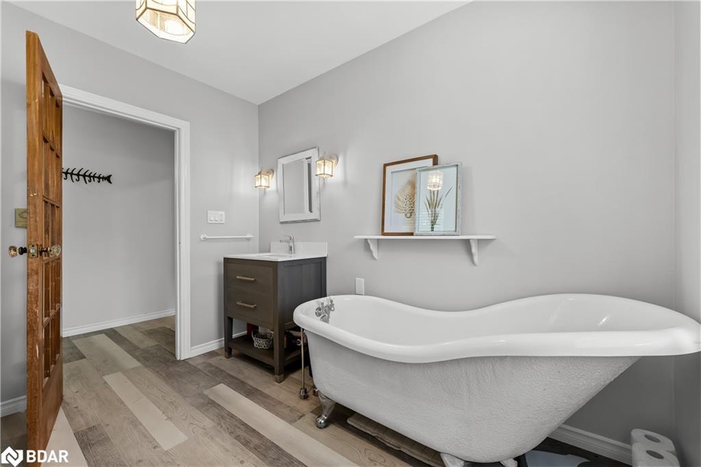 70 Cowans Crescent, Omemee, ON - Indoor Photo Showing Bathroom