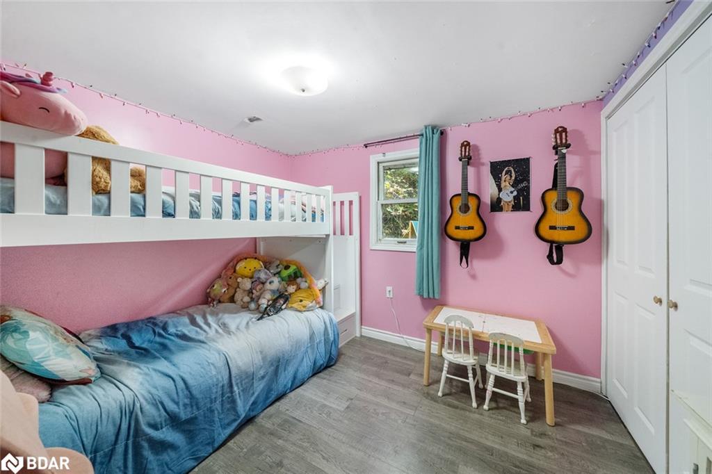 1182 5 Line S, Oro-Medonte, ON - Indoor Photo Showing Bedroom