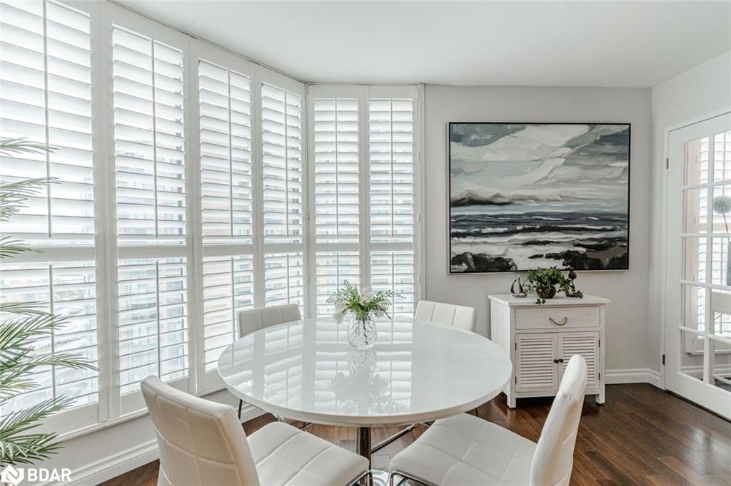 1103-150 Dunlop Street E, Barrie, ON - Indoor Photo Showing Dining Room
