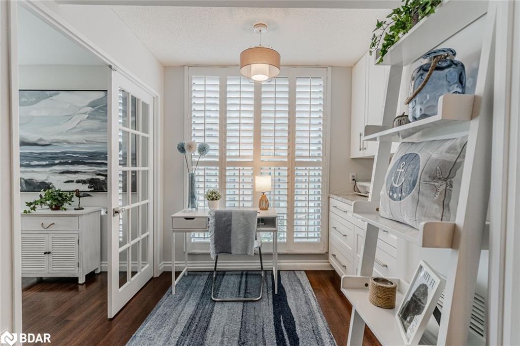 1103-150 Dunlop Street E, Barrie, ON - Indoor