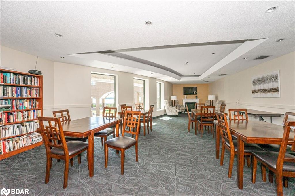 1103-150 Dunlop Street E, Barrie, ON - Indoor Photo Showing Dining Room