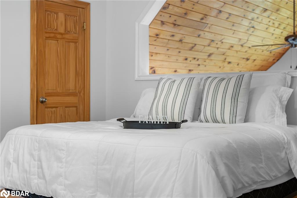 58 Niagara Road, Nipissing, ON - Indoor Photo Showing Bedroom