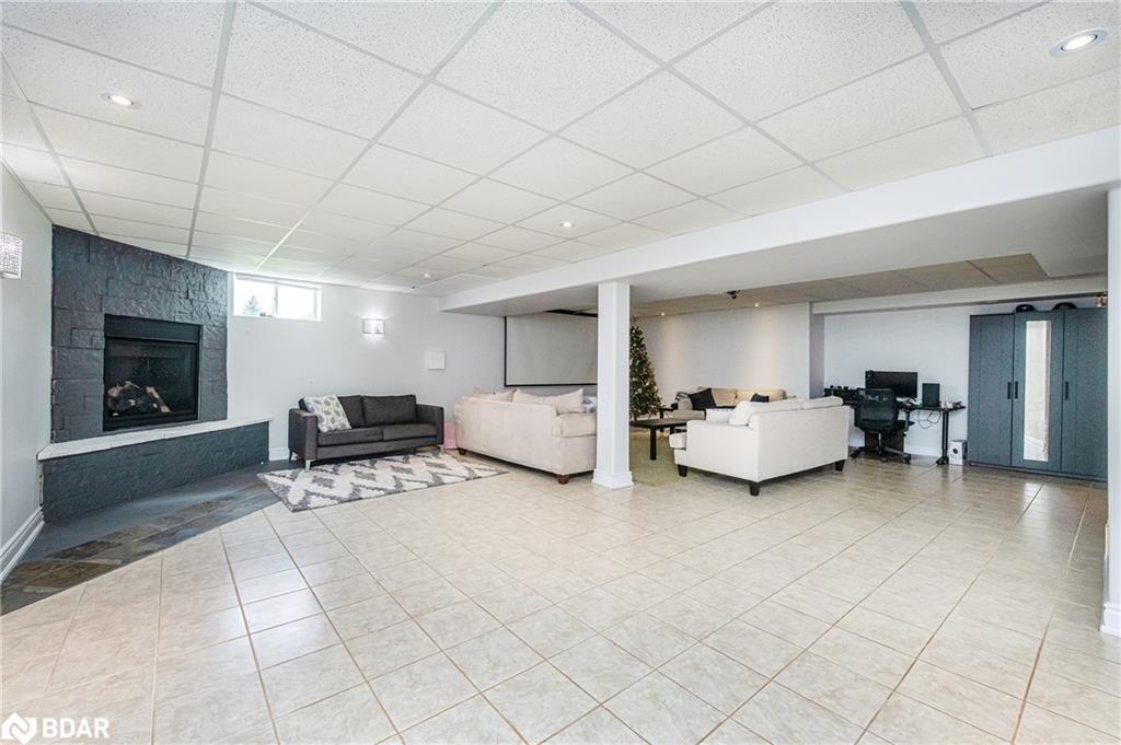 285017 County Road 10, Amaranth, ON - Indoor With Fireplace