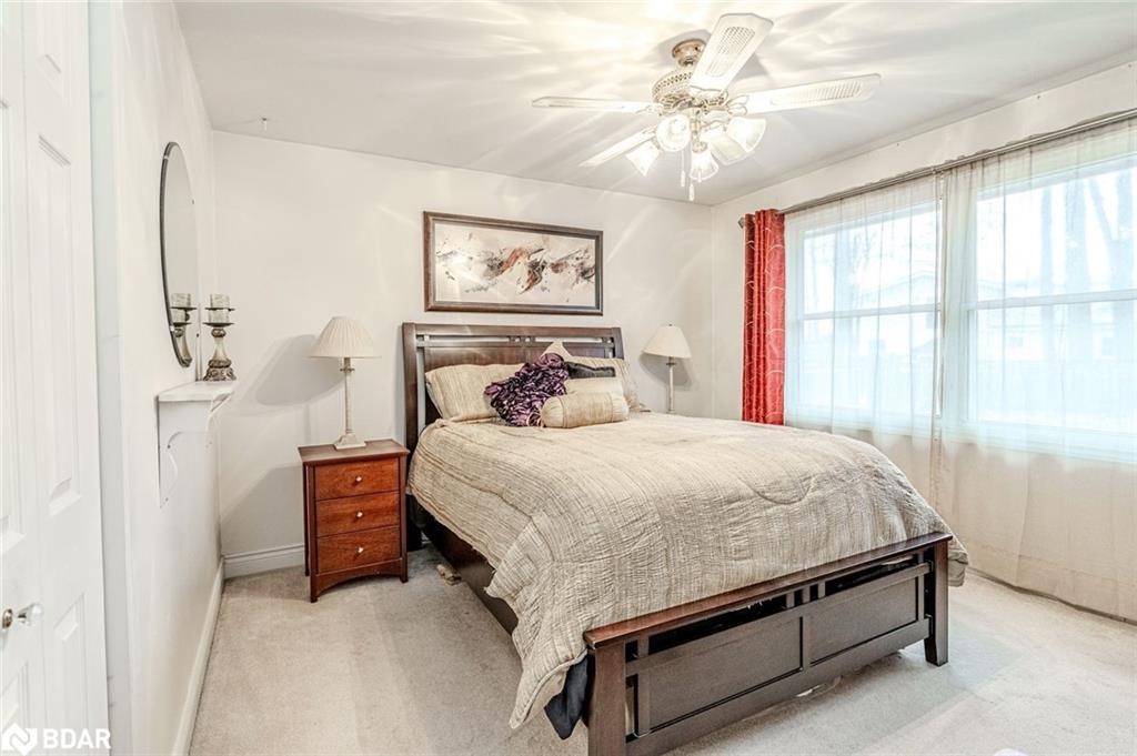 2016 Kate Avenue, Innisfil, ON - Indoor Photo Showing Bedroom