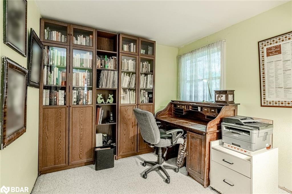 2016 Kate Avenue, Innisfil, ON - Indoor Photo Showing Office