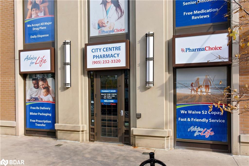 307-385 Prince Of Wales Drive, Mississauga, ON - Indoor Photo Showing Other Room