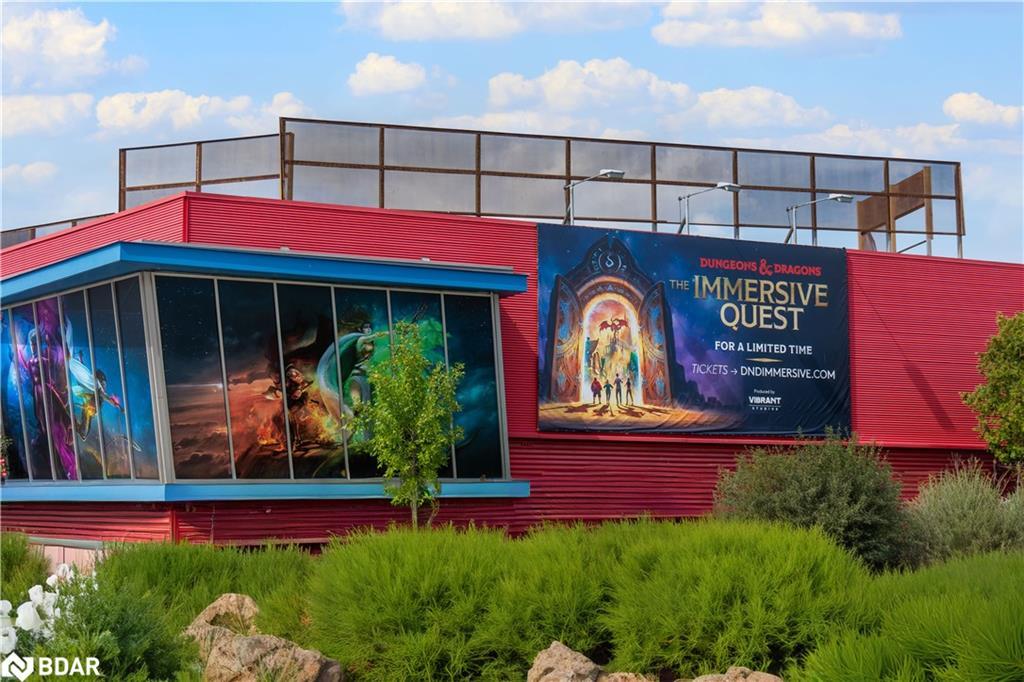 307-385 Prince Of Wales Drive, Mississauga, ON - Outdoor