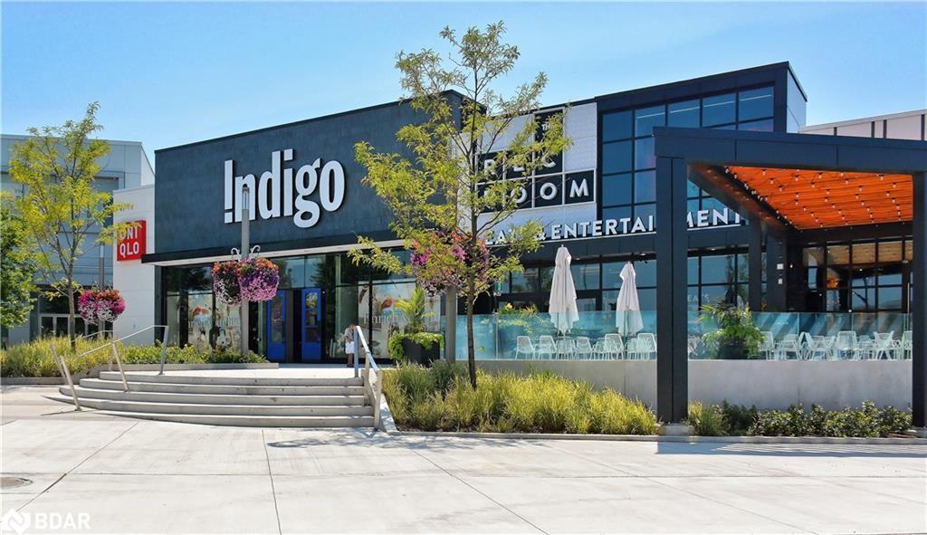 307-385 Prince Of Wales Drive, Mississauga, ON - Outdoor