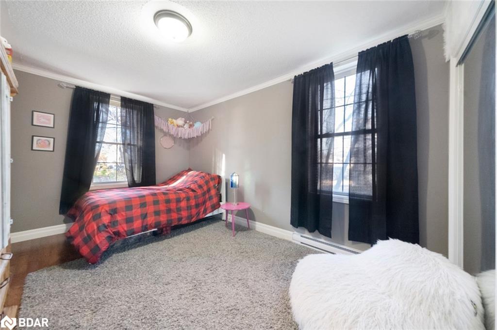 57 Coldwater Road, Severn, ON - Indoor Photo Showing Bedroom